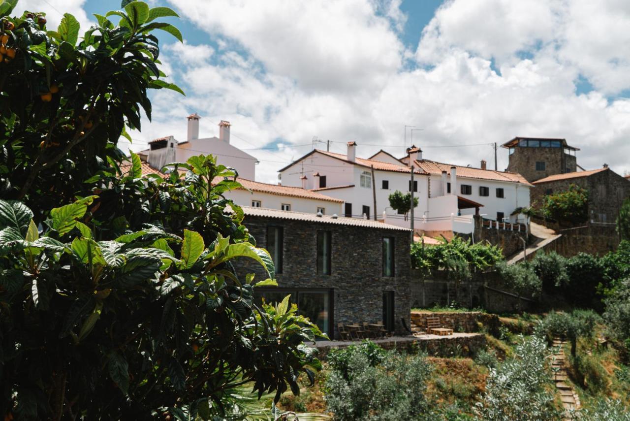 Zab Living Bed & Breakfast Vila de Rei Exterior photo